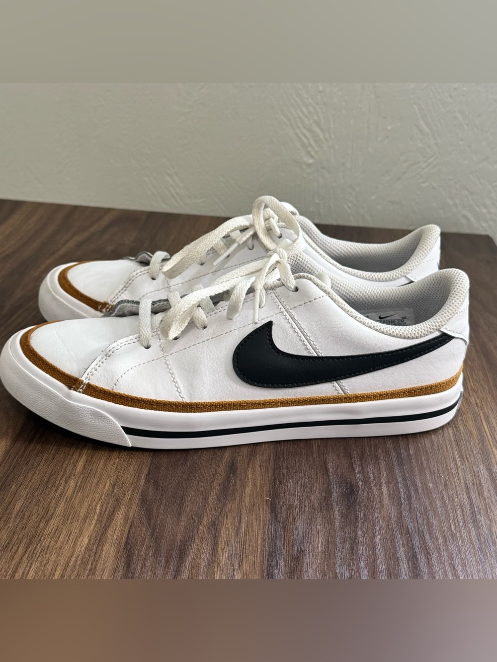 Nike Court Legacy GS White Black Desert Ochre Sneakers Size 5.5Y